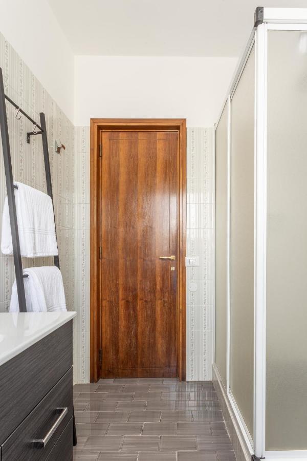 Baveno Beach - Charming Flat With Garden Bagian luar foto