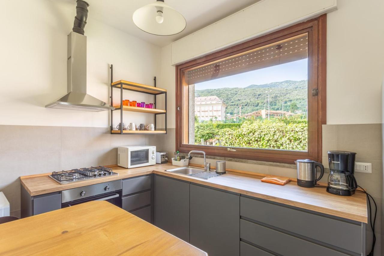 Baveno Beach - Charming Flat With Garden Bagian luar foto