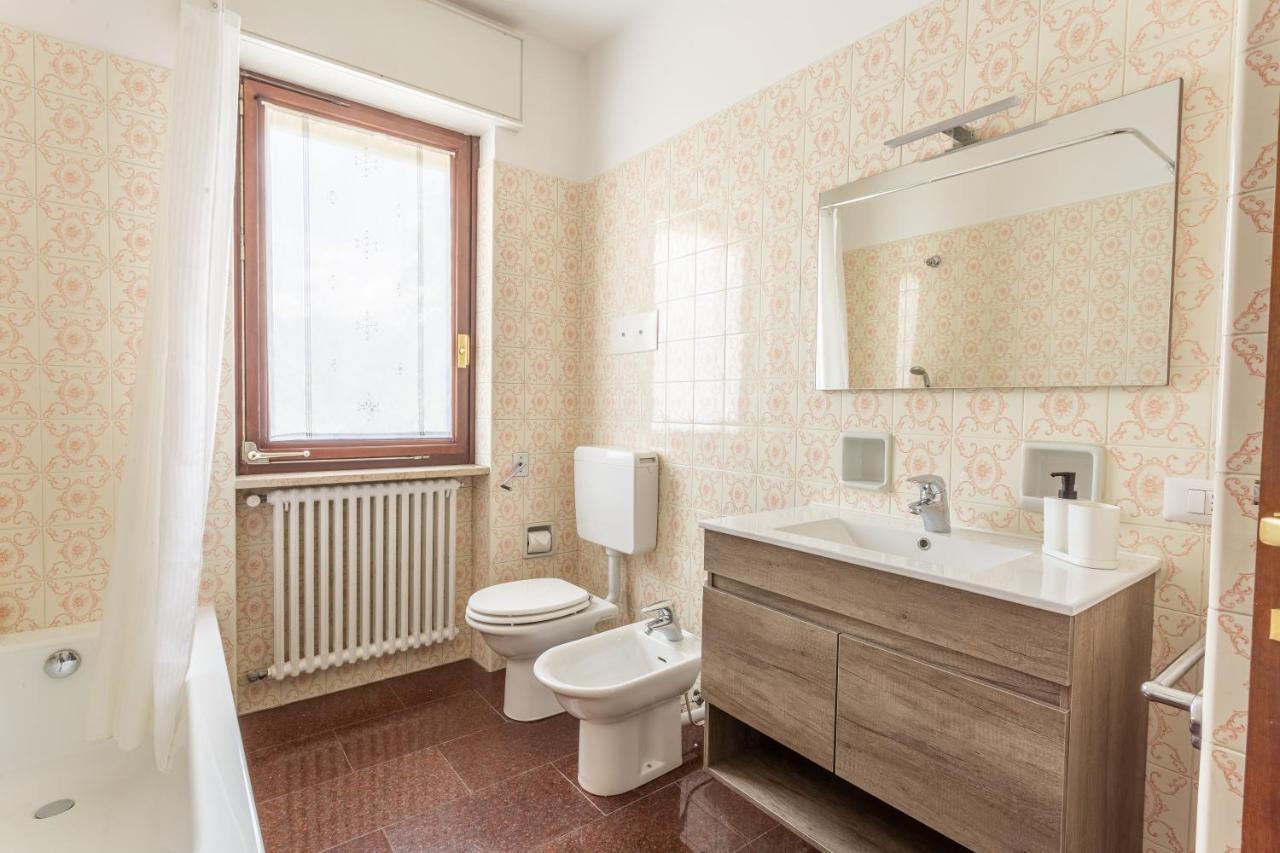 Baveno Beach - Charming Flat With Garden Bagian luar foto